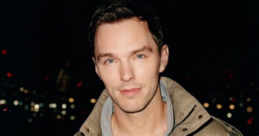 Burberry’s Summer 2025 Ad Celebrates Love, Rain & Style