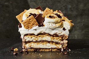 You Don’t Need a Campfire to Enjoy This S’mores Icebox Cake