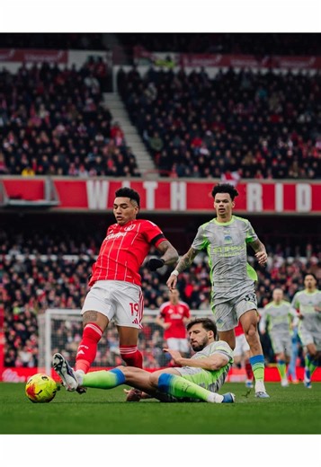 Man City Fans Hambalyo: Premier League Match Highlights