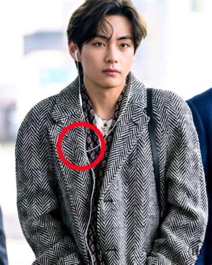 V’s Airport Coat Brand and Price?! 😱 BTS Taehyung Outfit Breakdown ✈️ #bts #btsv #v #taehyung