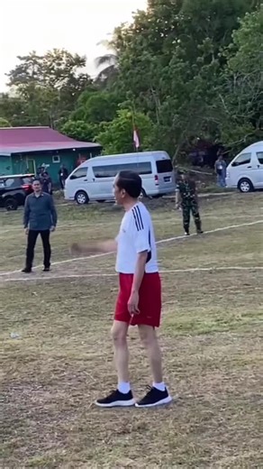 Kita Sodara (@lurae88)’s videos with suara asli - Rony supriatna aparel