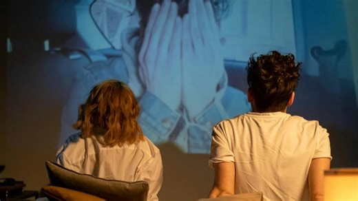 Projetor HY300, HY320 e mais: 7 modelos baratos para ter um cinema em casa