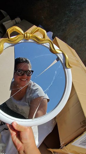 19K views · 5.2K reactions | Hola! Esta es la realidad de buscar en las Basuras de USA Tengo que revisar muchos basureros al dia para poder encontrar cosas buenas si tengo suerte! #meldidumpsterdive #dumpsterdiver #usa #homedecor #buscandoenlabasura #basurasdeusa | Melanie Diaz | Facebook