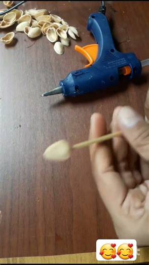 pista making flowers 😍