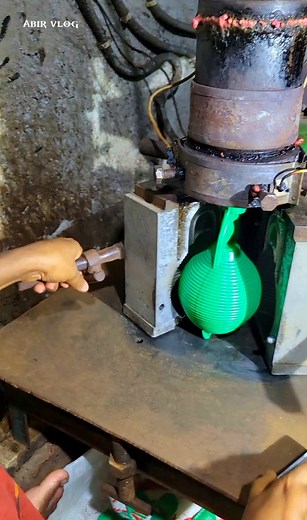 696K views · 1.7K reactions | Making a Money Bank Form Plastic" #foryouシpage #short #foryoupagereels #foryou | Abir Vlog | Facebook