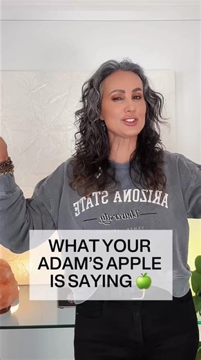 Did you know your Adam’s apple can reveal stress? If it suddenly jumps upward, it’s your body’s way of showing pressure before you even say a word #bodylanguage #communicationskills #socialskills #charisma #magnetism | Liz Rose