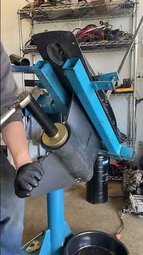 Yamaha F300 lower unit reseal. #boating #lowerunit #mechanic #timelapse #repair #theoutboarddr