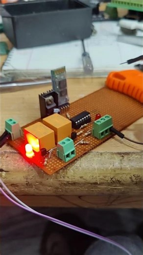 PIC Microcontroller Project #kiyanislab #microchip #electronicproject #diy