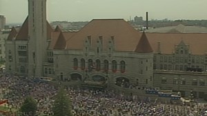 Vintage KSDK: St. Louis Union Station reopens to the public