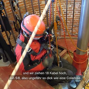 52K views · 190 reactions | So kommt LTE auf den Leuchtturm.  Am Leuchtturm auf Norderney werden die Antennen auf LTE aufgerüstet. Telekom Netz-Reporterin Steffi hat Wind und Wetter getrotzt und war vor Ort dabei. Das ganze Video gibt's wie immer auf unserem YouTube-Kanal "Telekom Netz". ^chris | Deutsche Telekom | Facebook