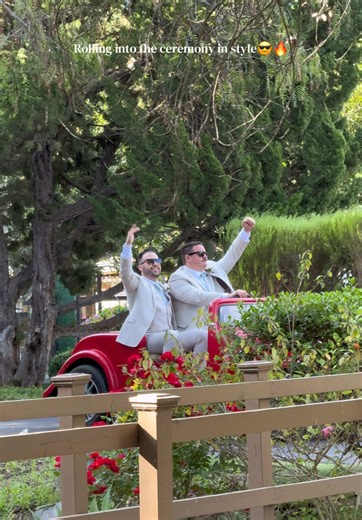 Groom best man, top down, California Love playing. A Los Willows entrance to remember👏🏼 The iconic red roadster makes for a fun entrance and an unforgettable grand exit.🚗 📍Los Willows Wedding Estate | Fallbrook, Ca 🗓️ Now booking 2026-2027 weddings! 🔗 www.loswillows.com/booking #CaliforniaLove #WeddingVibes #Groom #BestMan #SoCalWedding