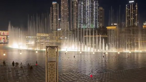 Dubai Fountain Spectacular: Mesmerizing Water Dance Show at Burj Khalifa