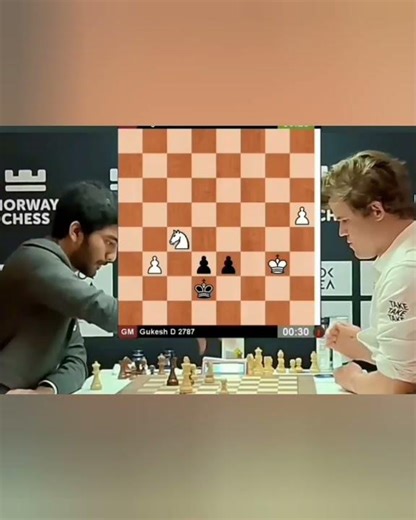 "Magnus Carlsen vs Gukesh | Young Prodigy vs World Champion 👑"