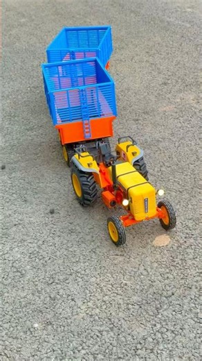 3d printed Rc tractor and harvester trolley