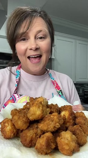 280 reactions · 21 comments | Ritz Cracker Coated Chicken Nuggets! These homemade fried chicken nuggets with a buttery Ritz cracker coating are irresistibly crispy on the outside and tender on the inside! Thanks to my good friend Jennifer, my family has been enjoying this recipe for years! #ChickenNuggets #FriedChicken #RitzCrackers #CrispyChicken #EasyRecipes #ChickenLovers #ComfortFood #CookingAtHome #RecipeInspiration #QuickMeals | Savory Spoon | Facebook