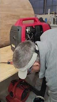 How to change the oil in your Honda generator eu 2000i on a rainy day, prepare for storm #offgrid