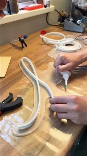 #diy #led #ledlights #neon #youtubeshorts you can make yourself neonboard with neon led flex