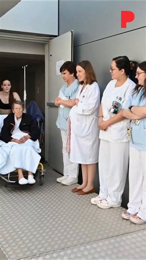 💃 | Pista de baile en el Hospital Gregorio Marañón de Madrid para cumplir el deseo Paula de disfrutar del baile de su nieta: "Que me vea es un lujo"
