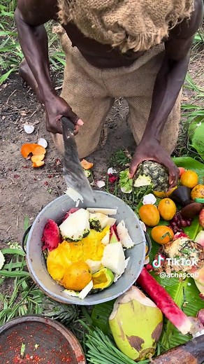 African Tarzan enjoying life to the fullest 😍😋🔥. #africantarzan | tarzan