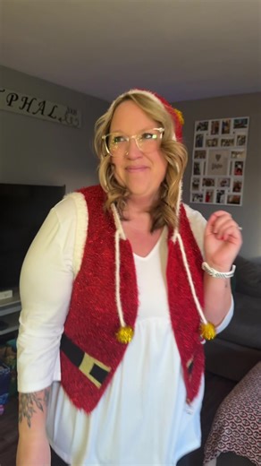 Today we have our work Christmas Party and it’s one of my favorite days of the year! 🎄🎄🎄