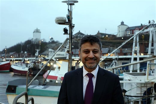 Cancer postcode lottery 'will end', health minister tells North Shields fishermen