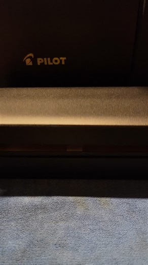 The Pilot Custom Urushi fountain pen is the latest addition to Pilot’s Custom pen range. It is an oversize fountain pen and the largest in the Pilot Custom family, a flat-top pen made of ebonite, coated with many layers of vermillion urushi lacquer. The Pilot Custom Urushi comes with a large #30 nib made from 18k gold available in broad nib point. This Pilot Custom Urushi lacquered ebonite fountain pen was created by maki-e artisans (kokkokai) in Japan. It features the Roiro Urushi technique in 