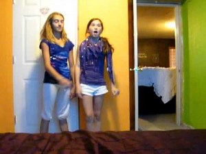 web show alyssa and taylor