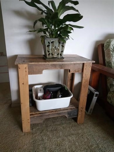 DIY Pallet Wood Side Tables More Ideas @ https://pallettips.com/pallet-ideas/30-diy-pallet-wood-side-tables-end-tables-ideas/ | Pallets Designs