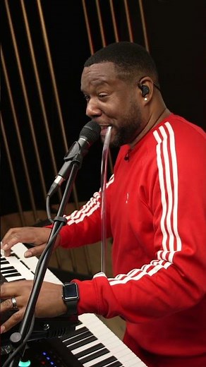 The Most Iconic TalkBox Performance of the 2010's #pianote #teamtalkbox #brunomars