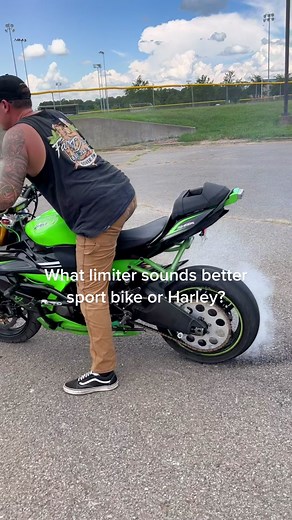 Straight_up_Stunts (@straight_up_stunts)’s videos with original sound - Straight_up_Stunts