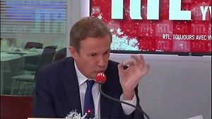 Pourquoi tous les membres du Gouvernement ne se font-ils pas vacciner ? Pendant ce temps-là : une troisième phase d’expérimentation du vaccin ARN est en train de s’effectuer sur les personnes âgées dans les EPHAD. C’est intolérable ! | Nicolas Dupont-Aignan
