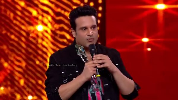 1.7M views · 10K reactions | Gorgeous Anushka Ranjan & Aditya Seal Awarded Krushna Abhishek殺殺 | Anushka Ranjan | Facebook