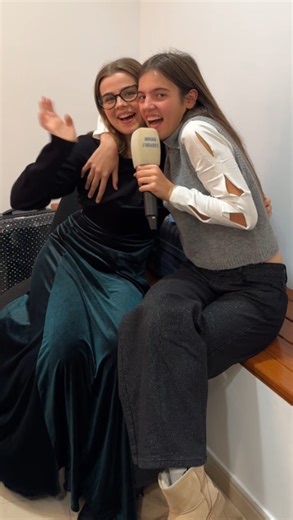 Maria Rodriguez Aulet✨ on Instagram: "BUENO, BUENO, BUENO!! 🩵💖 Fa uns mesos i poc d’aquesta Microfonada amb la súper artista @carlacalvosing… 🎙️ Està a això 🤏🏻 de ser la concursant número 16 deee… EUFÒRIA!! @euforia3cat 😱🎶 👀🤩 Demà m’acompanyareu al plató, en directe, a donar-li el màxim suport!! Us animeu a gaudir-ho amb mi? Estigueu molt atents/es!! 🤩🫂 PD: exigeixo classes de cant ja de ja per 🙋🏽‍♀️! 🎤😂"