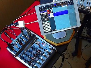 BEHRINGER XENYX Q802 USB MIXER - Tutorial & Set-Up As iPad Audio Interface