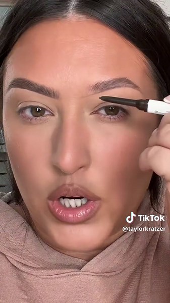 How to Fill in Your Eyebrows: Part 2 Makeup Tutorial