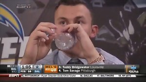 Throughout the 1st round of the 2014 #NFLDraft, Jon Gruden vociferously campaigned for a team to draft Johnny Manziel. Check out my book, #FreezingColdTakesNFL, which contains countless NFL Draft Cold Takes & more! LINK FOR BOOK: https://www.amazon.com/gp/aw/d/0762475455/ | Freezing Cold Takes