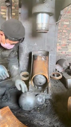 Forming Process for 90-Degree Welded Elbows