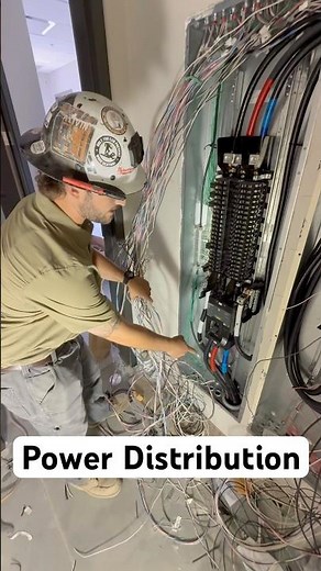 ⚡ How Power Flows Through a Commercial Building (Step by Step)