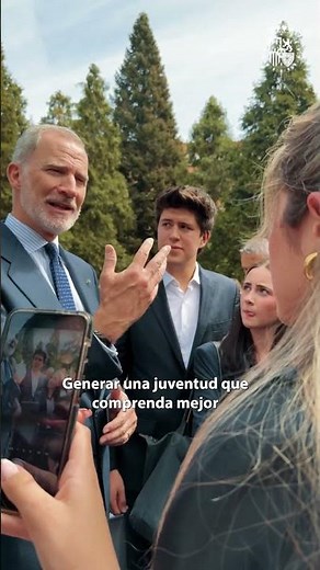 The King with students from the Complutense University of Madrid