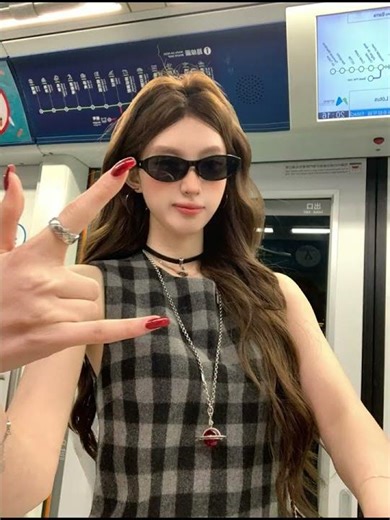 Spring Fashion Frenzy: Must-Have Outfits