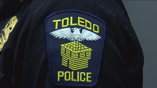 Toledo police: Armed man impersonated officer at adult entertainment club