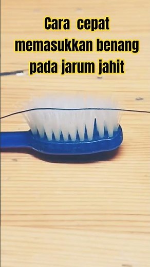 cara cepat memasukkan benang pada jarum jahit #jahit #benangbiru #jarumjarum #fungsisikatgigi