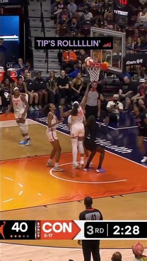 Tip Hayes Takes the Wheel & Delivers 🙂‍↔️🔥 #wnba #goldenstatevalkyries #shorts