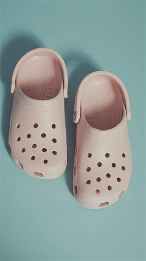 The iconic feel, your unique style. Shop the Crocs Classic Clog and start building your Jibbitz collection. 🎀 Shop Crocs: https://ow.ly/1EG550XBJui | Office London