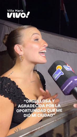 Villa María Vivo on Instagram: "EMMA ROACH PASÓ POR PRIMERA VEZ POR EL ESCENARIO DEL ANFITEATRO 🤩La artista local vivió un momento muy especial al presentarse por primera vez en el escenario mayor del Festival. ✨Tras su actuación, Emma Roach expresó la enorme felicidad que sintió al compartir ese espacio tan significativo con el público de su ciudad, destacando la emoción de cantar ante su gente. 🎵 La cantante remarcó el orgullo que representa haber llegado a ese escenario y, al ser consultada