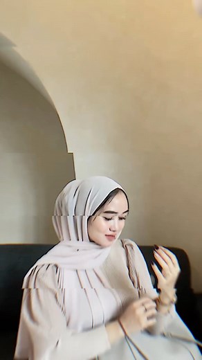 Jangan lupa follow akun baruku ya guys besok kita live 😚 | Fera Monica