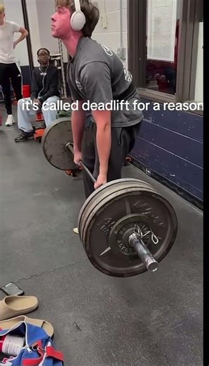 It’s called deadlift for a reason! Bro! 🤣 #deadlift #funny #memes #like #subscribe #shorts #viral