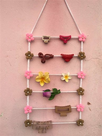 How to Make a Hair Clip Hanger: Easy Crochet Guide
