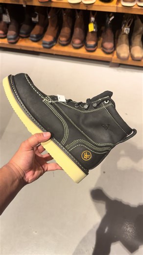 🔥 HAWX 6” Moc Toe Work Boots Clean Look Strong Build 👢🛠️ #WorkBoots #HAWX #MocToe #EverydayWork #FYP Clean style meets everyday durability 💪 — these HAWX 6” moc toe boots are perfect if you want that classic workwear look with reliable performance. The sturdy leather upper, strong stitching, and cushioned sole make them ideal for long workdays or casual wear. The moc toe design gives it that timeless vibe while still handling real work conditions. Comfort ✔️ Style ✔️ Durability ✔️ If you wan