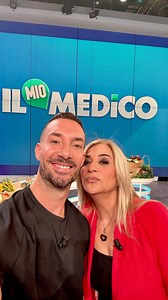 6 esercizi da ripetere per 3 giri per allenare al top e in sicurezza i nostri addominali, le nostre braccia e le nostre gambe. Ecco il mio intervento di oggi alla trasmissione @ilmiomedicotv2000 grazie alla super padrona di casa @monica_diloreto che rende tutto così perfetto 💪❤️ e se vuoi altri allenamenti in tv commenta questo video con la parola “TV” Buona visione e ricorda che aspetto un tuo commento qui sotto .. ci conto #fitnessvideo #allenamentoacasa #addominali #tricipiti #fitnessreel | 